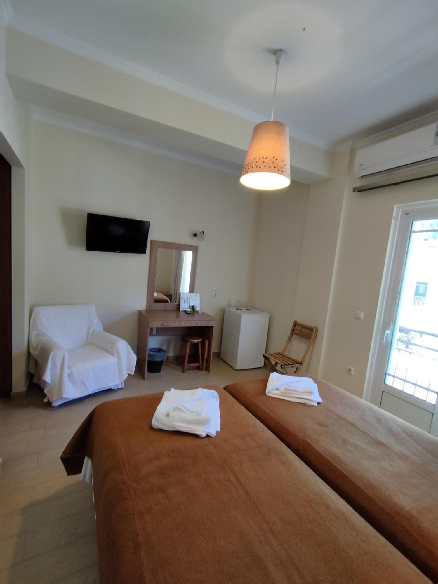 Ilios Hotel Láka Kültér fotó