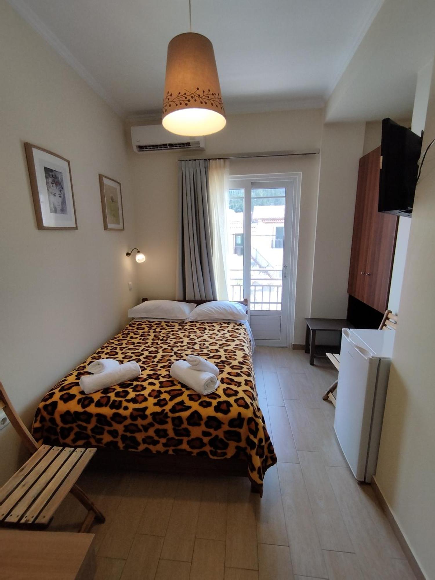 Ilios Hotel Láka Kültér fotó