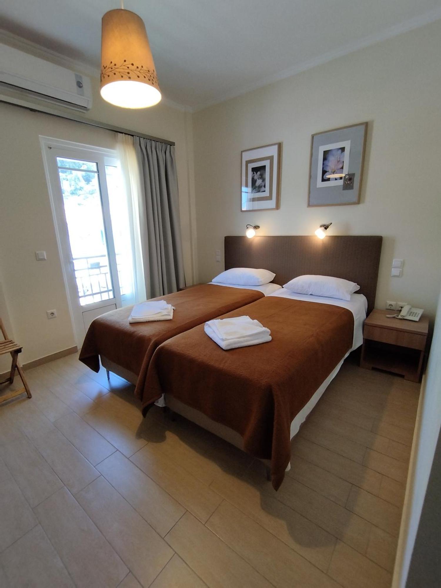 Ilios Hotel Láka Kültér fotó